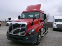 Used 2017 Freightliner Cascadia 125 Day Cab in Dupo Illinois