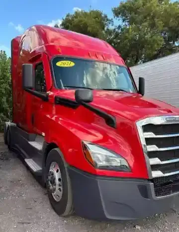 
								Used 2021 Freightliner Cascadia Sleeper in Miami Florida full									