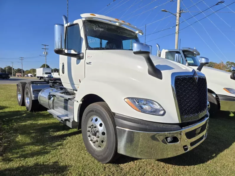 
								New 2025 International LT Day Cab in Greensboro North Carolina full									