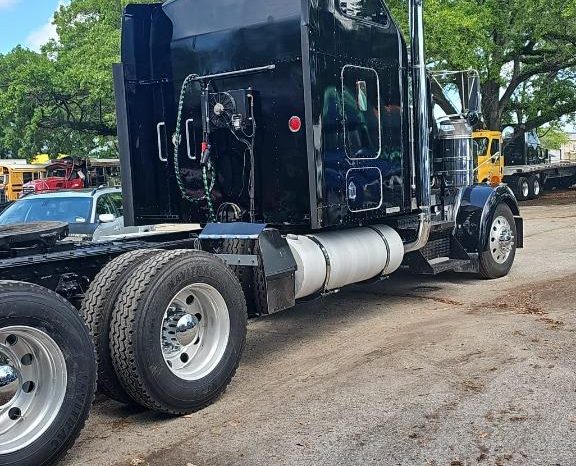 
								Used 2000 Kenworth W900 Sleeper in Orlando Florida full									