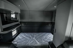 New 2025 Kenworth T680 Sleeper in Tolleson Arizona