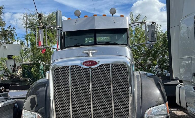 
								Used 2008 Peterbilt 386 Day Cab in Orlando Florida full									