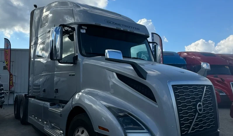 
								Used 2019 Volvo 760 Sleeper in Hialeah Florida full									