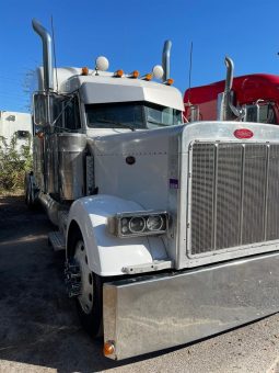 Used 2005 Peterbilt 379 Sleeper in Orlando Florida