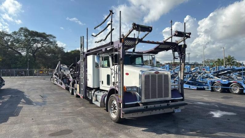 
								Used 2012 Peterbilt 388 Car Haulers in Miami Florida full									