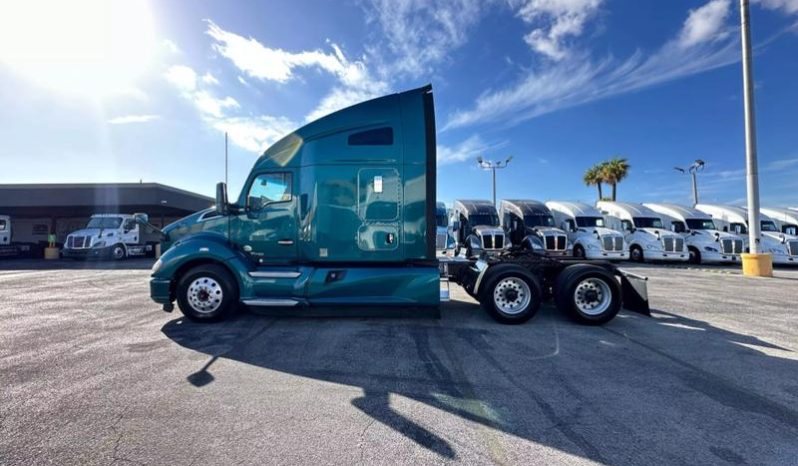 
								Used 2020 Kenworth T600 Sleeper in Miami Florida full									