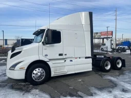 Used 2021 Volvo VNR64T640 Sleeper in North Bergen New Jersey