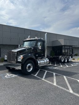 New 2025 Kenworth T880 Day Cab in Hagerstown Maryland