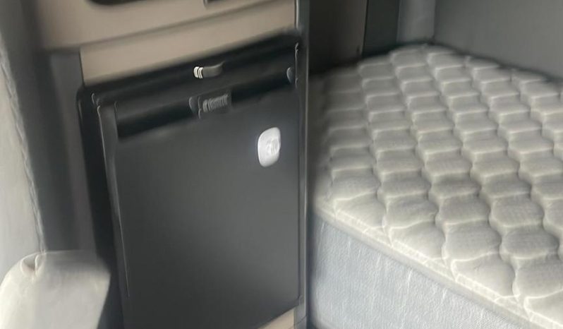
								Used 2017 Freightliner Cascadia Sleeper in Linden New Jersey full									