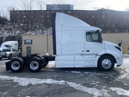 Used 2021 Volvo VNR64T640 Sleeper in North Bergen New Jersey