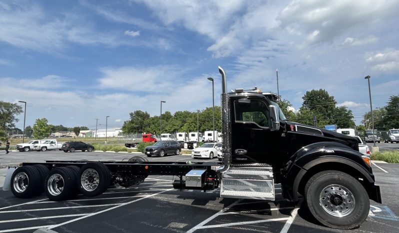 
								New 2025 Kenworth T880 Day Cab in Hagerstown Maryland full									