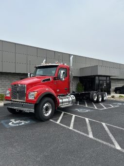 New 2025 Kenworth T880 Day Cab in Hagerstown Maryland