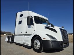 Used 2022 Volvo VNL64T760 Sleeper in Springdale Arkansas