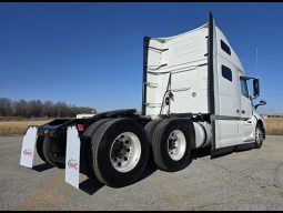 Used 2022 Volvo VNL64T760 Sleeper in Springdale Arkansas
