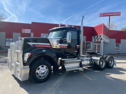 Used 2020 Kenworth W990 Day Cab in Lincoln Nebraska