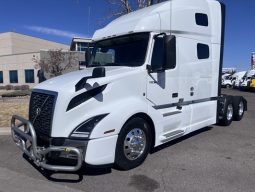 Used 2022 Volvo VNL64T760 Sleeper in Denver Colorado