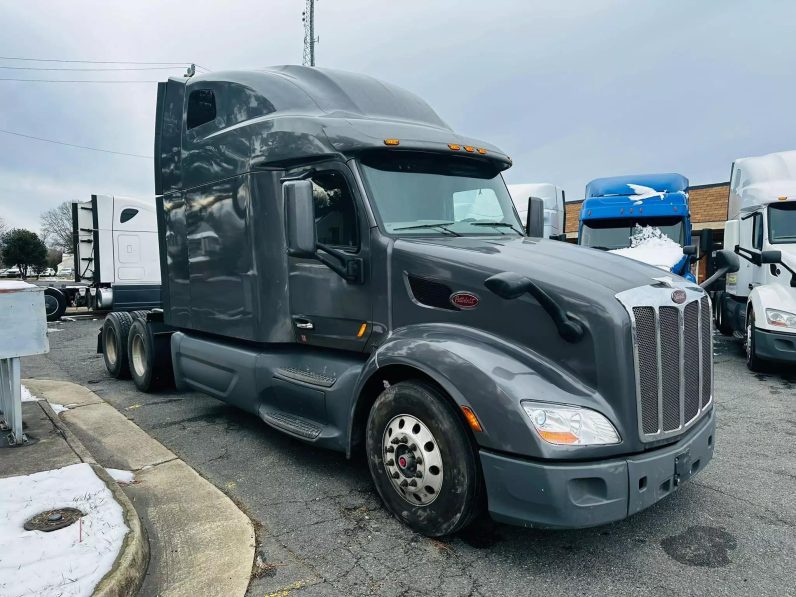 
								Used 2020 Peterbilt 579 Sleeper in Linden New Jersey full									