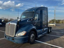 Used 2020 Kenworth T600 Sleeper in Linden New Jersey