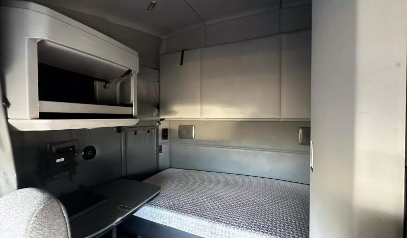 
								Used 2020 Kenworth T600 Sleeper in Linden New Jersey full									