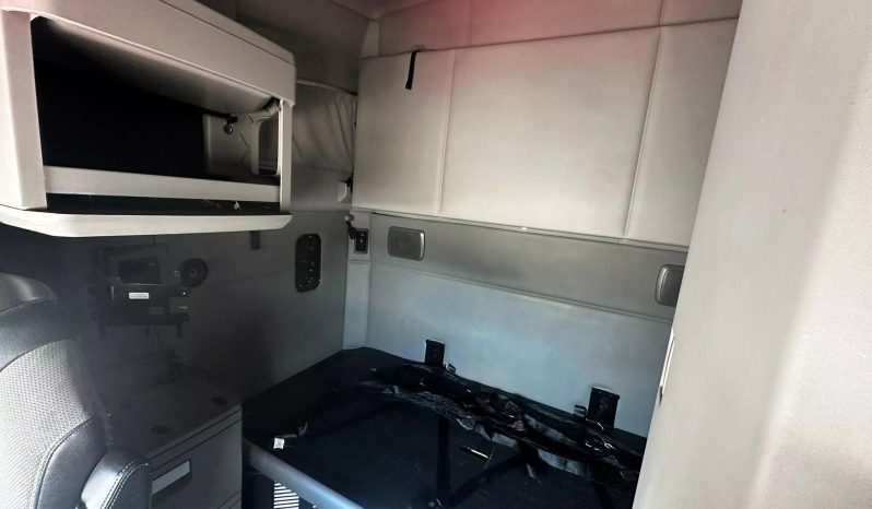 
								Used 2020 Kenworth T600 Sleeper in Linden New Jersey full									