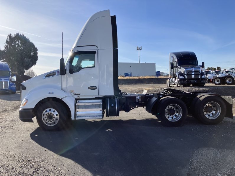 
								Used 2018 Kenworth T680 Day Cab in Boise Idaho full									