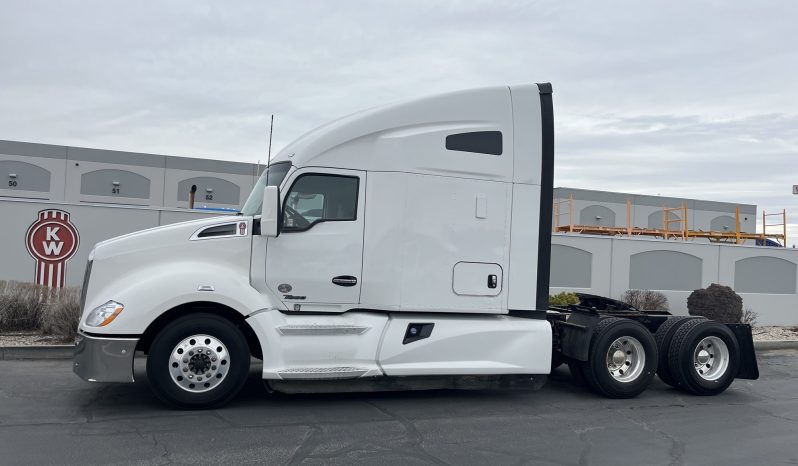 
								Used 2020 Kenworth T680 Sleeper in la vegas nevada full									