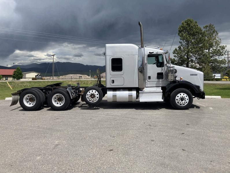 
								Used 2020 Kenworth T800 Sleeper in Spokane Washington full									