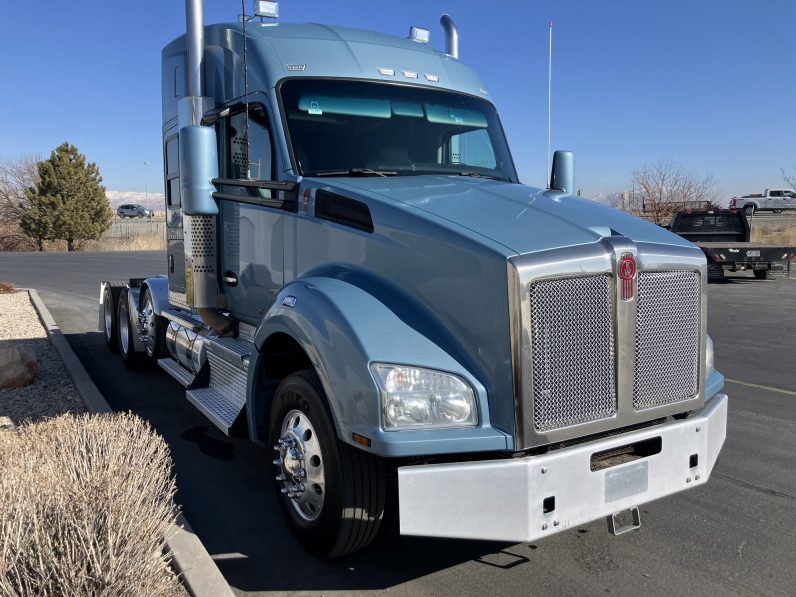 
								Used 2020 Kenworth T880 Sleeper in Salt Lake Utah full									