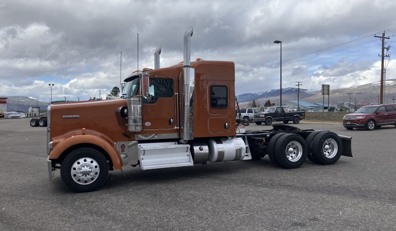 
								Used 2020 Kenworth W900 Sleeper in Spokane Washington full									