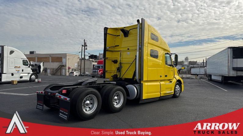 
								Used 2021 Volvo VNL64T760 Sleeper in Elizabeth New Jersey full									