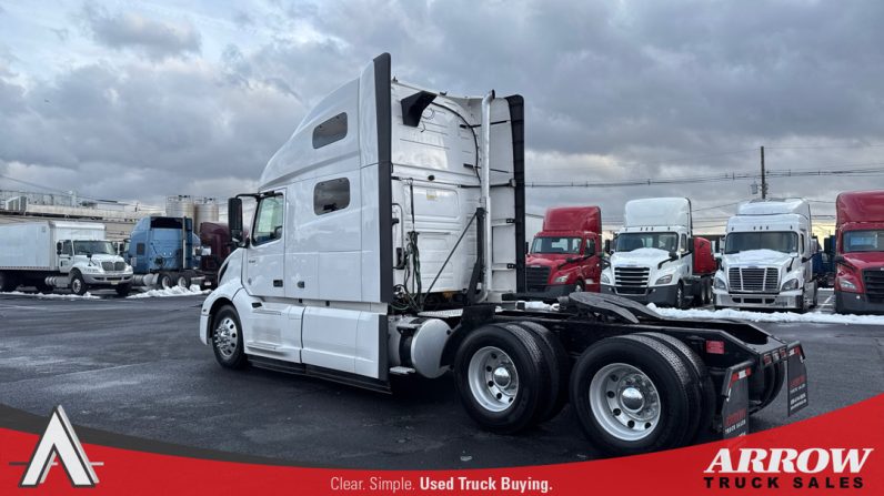 
								Used 2021 Volvo VNL64T760 Sleeper in Elizabeth New Jersey full									