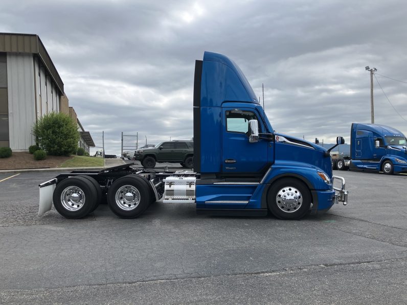 
								Used 2023 Kenworth T680 NEXT GEN Day Cab in Roanoke Virginia full									