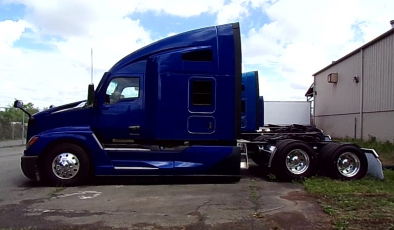 
								New 2024 Kenworth T680 Sleeper in Harrisonburg Virginia full									