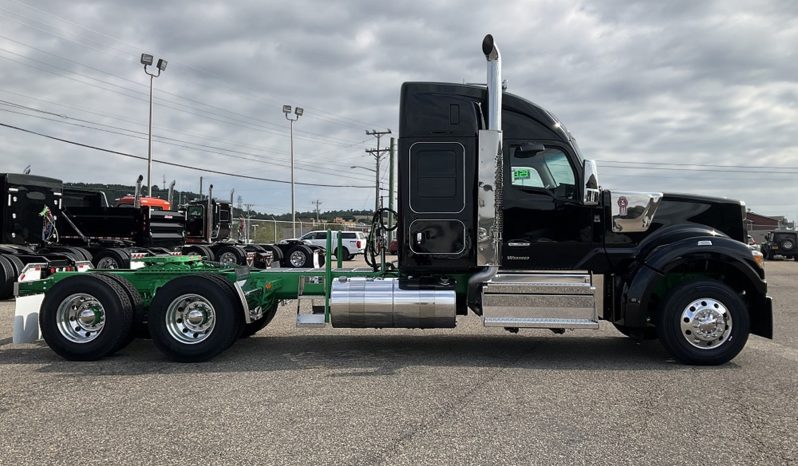 
								New 2025 Kenworth W990 Sleeper in Harrisonburg Virginia full									