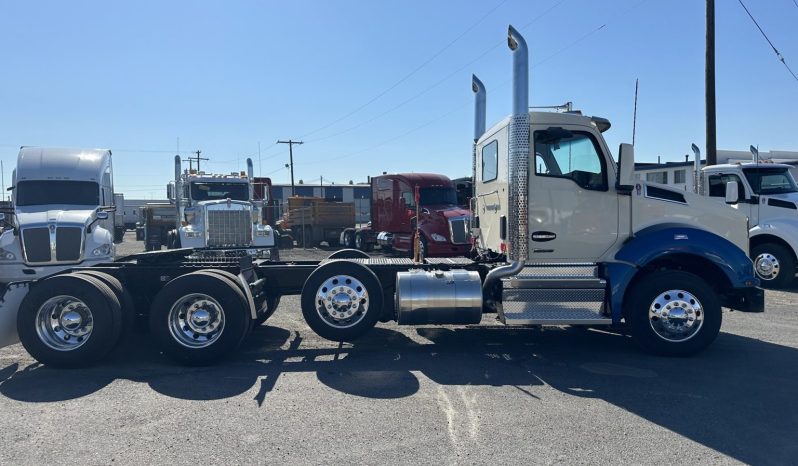 
								New 2025 Kenworth T880 Day Cab in Missoula Montana full									