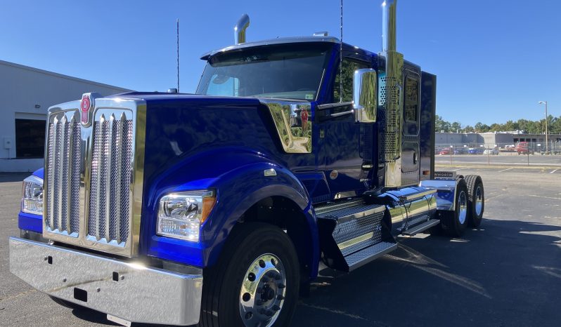 
								New 2025 Kenworth W990 Sleeper in Richmond Virginia full									