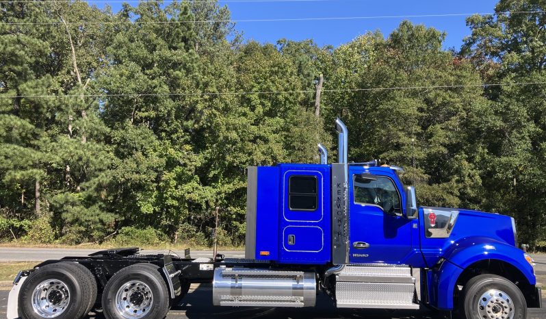 
								New 2025 Kenworth W990 Sleeper in Richmond Virginia full									