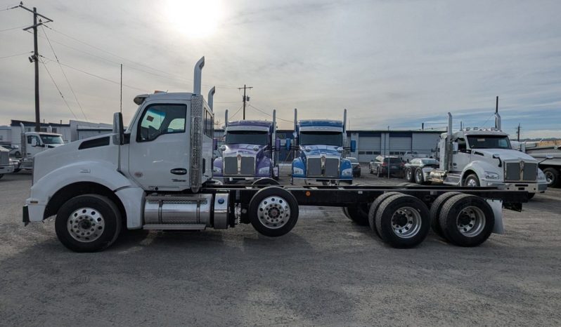 
								New 2025 Kenworth T880 Day Cab in Spokane Washington full									