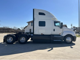 Used 2020 International LT625 Sleeper in Irving Texas