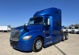 Used 2020 International LT625 Sleeper in Irving Texas