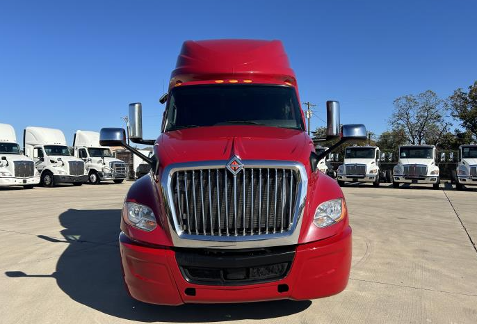 
								Used 2020 International LT625 Sleeper in Irving Texas full									