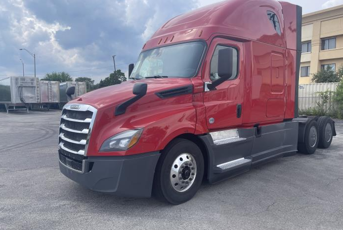 
								Used 2021 Freightliner Cascadia Sleeper in Willowbrook Illinois full									