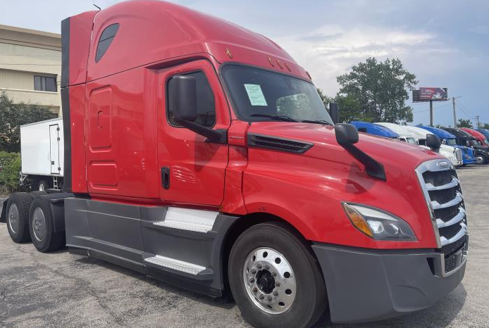 
								Used 2021 Freightliner Cascadia Sleeper in Willowbrook Illinois full									