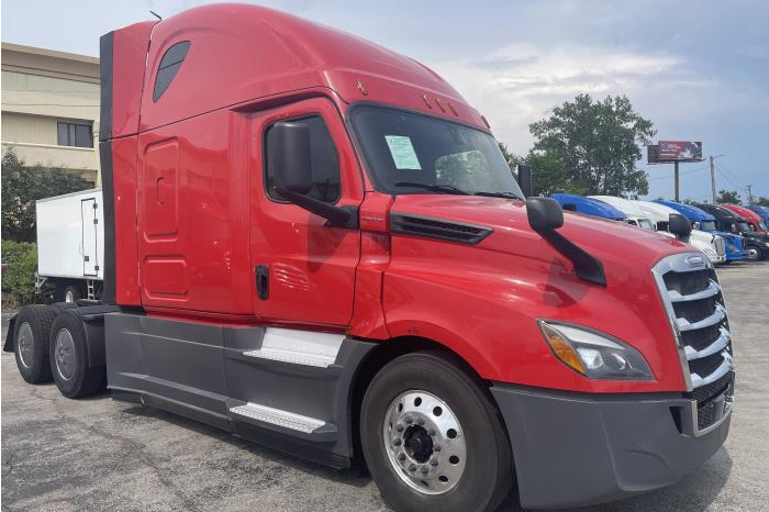 
								Used 2021 Freightliner Cascadia Sleeper in Willowbrook Illinois full									