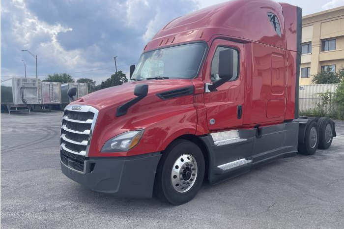 
								Used 2022 Freightliner Cascadia Sleeper in Willowbrook Illinois full									