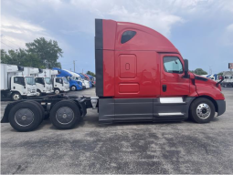 Used 2021 Freightliner Cascadia Sleeper in Willowbrook Illinois