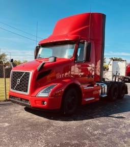 Used 2021 Volvo VNL64T300 Day Cab in Willowbrook Illinois