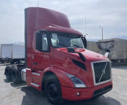 Used 2020 Volvo VNR64T300 Day Cab in Willowbrook Illinois