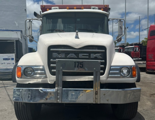 
								Used 2004 Mack Dump Truck in MEDLEY Florida full									