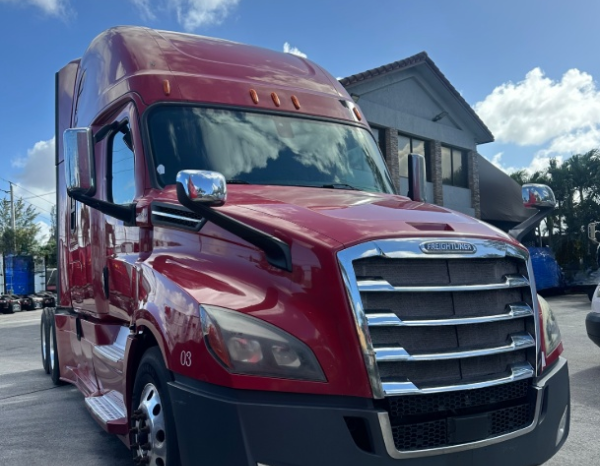 
								Used 2018 Freightliner Cascadia 126 Sleeper in MEDLEY Florida full									